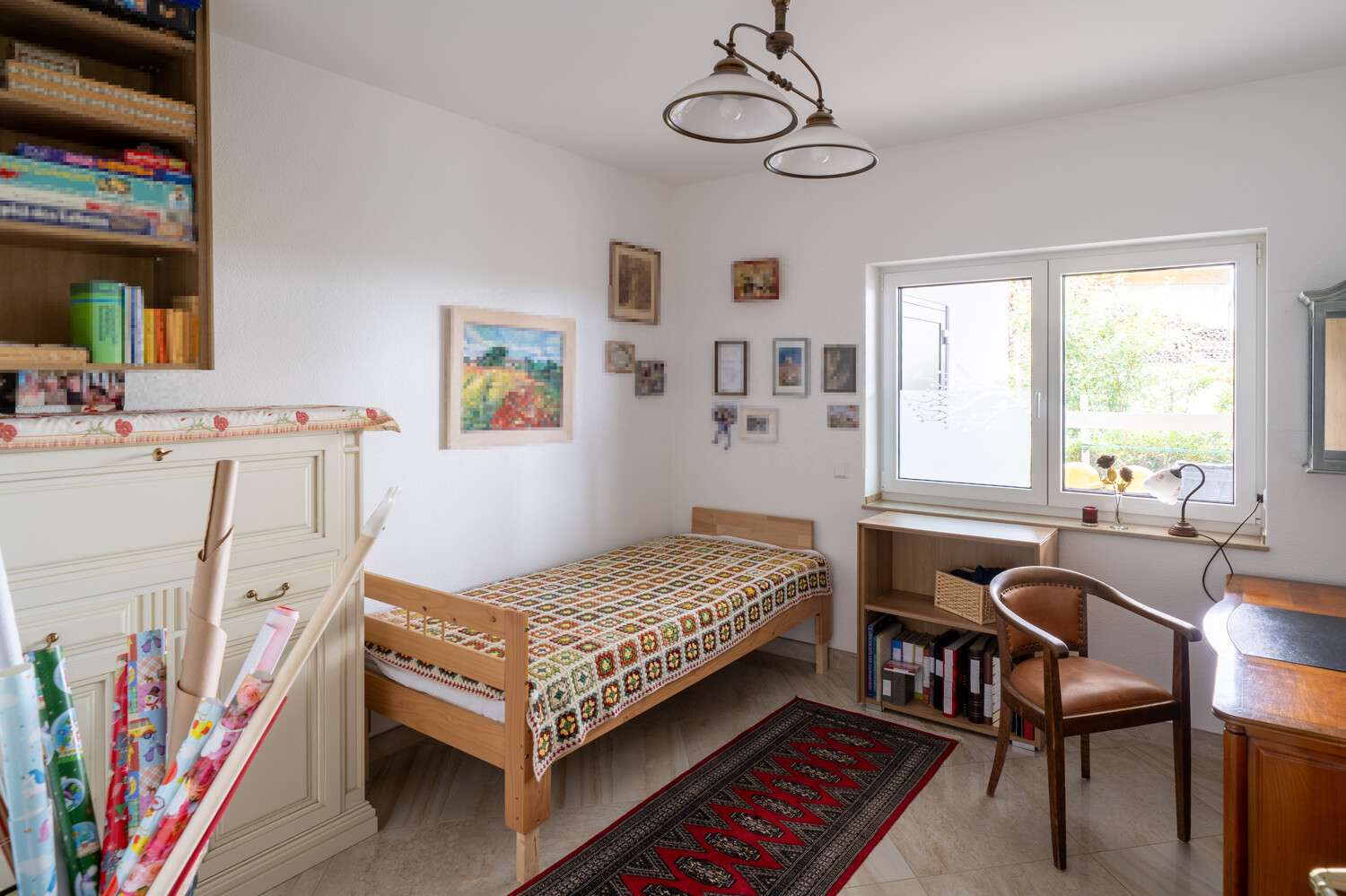 Immobilie in Wutach - Barrierefreier Neubau-Bungalow - über 70 % energieautark - Smart Home, PV & stilvolle Gartenanlage - Bild 3