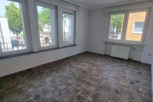 3 Zimmer,  70 m2  - kleiner Balkon im 1. OG