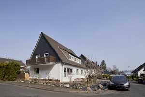 Freistehendes helles Ein- oder Zweifamilienhaus auf traumhaftem Grundstück in zentraler Lage von Eil – Köln – Vorschaubild 1