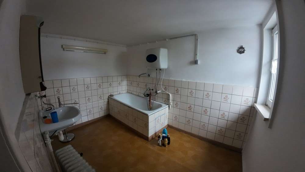 Immobilie in Zwönitz - Historisches Endreihenhaus mit Ausbaupotenzial in Zwönitz - Bild 2