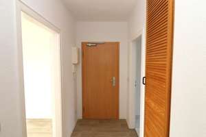 Ein bisschen anders: 2 Zimmer/ Balkon am Schlafzimmer – Am Karbel 31, 9116 Altendorf, Chemnitz – Vorschaubild 7