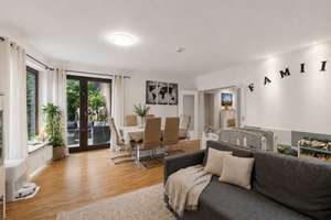 Alt-Rahlstedt: Helle 4-Zimmer-Erdgeschosswohnung mit Terrasse und viel Grün – ideal für Familien – 22149 Rahlstedt, Hamburg – Vorschaubild 1