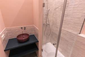Coole lässige Altbauwohnung, begehbarer Kleiderschrank, voll eingerichtet, BOLON Designboden – Herzogstraße 25, 40215 Friedrichstadt, Düsseldorf – Vorschaubild 27