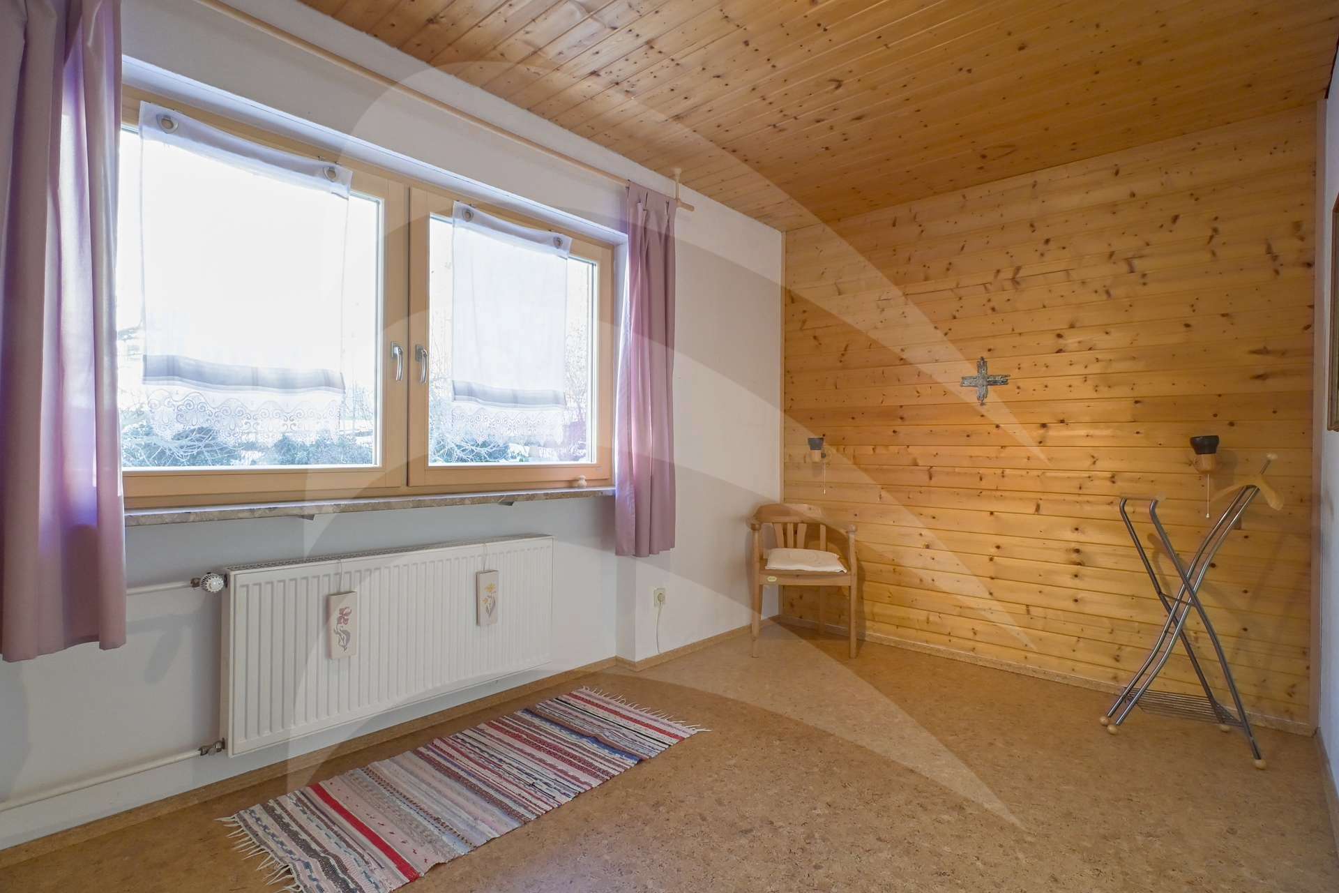 Immobilie in Marklkofen - Geräumiges Einfamilienhaus mit Weitblick ins Vilstal - Bild 6