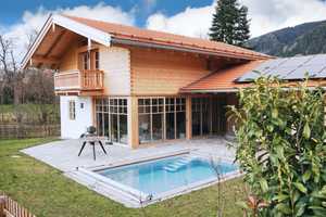 Alpenchalet mit Außenpool in bester Lage in Lenggries – Bad Tölz-Wolfratshausen (Kreis) – Vorschaubild 1