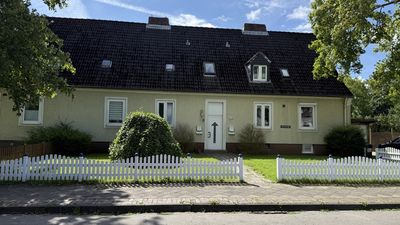 Teilvermietet - alleinige Nutzung möglich!
Zwei-/Dreifamilienhaus als Reihendhaus