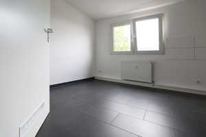 helle, gemütliche Dachgeschosswohnung zu vermieten – Solingen – Vorschaubild 5