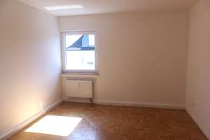  attraktive 3-Raum-Wohnung in bevorzugter Lage von Essen-Kupferdreh – Die vollständige Adresse der Immobilie erhältst du vom Anbieter., 45257 Kupferdreh, Essen – Vorschaubild 8