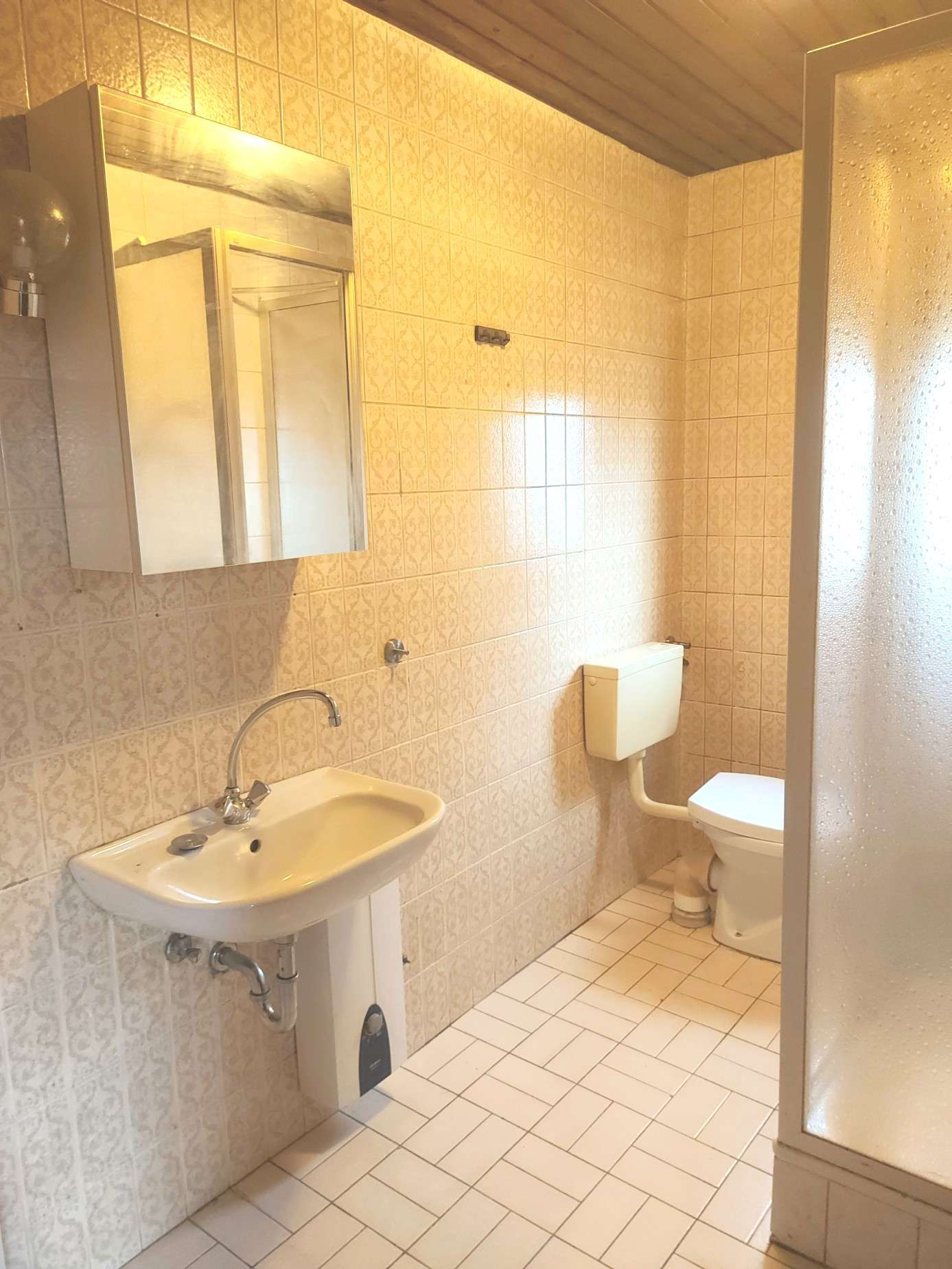 Immobilie in Wadgassen - 1-2 Familienhaus in ruhiger Ortslage von Friedrichweiler - Bild 2