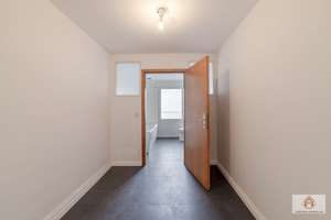 Stilvolle Altbauwohnung mit modernisiertem Bad und viel Wohnkomfort – Die vollständige Adresse der Immobilie erhältst du vom Anbieter., 42283 Barmen, Wuppertal – Vorschaubild 2
