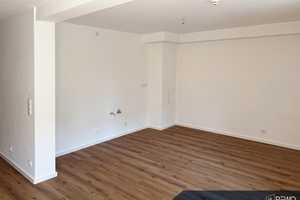 Exklusive 2-Zimmer-Erdgeschosswohnung mit Balkon in Regensburg – Blaue-Stern-Gasse 9, 93047 Regensburg – Vorschaubild 2