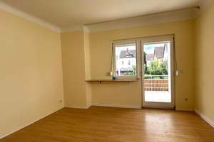 Helle 3-Zimmer-Wohnung mit großem Balkon in ruhiger Lage – Die vollständige Adresse der Immobilie erhältst du vom Anbieter., 70329 Obertürkheim (Ortsteil), Stuttgart – Vorschaubild 4