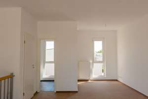 Wohnen am Wasser: Reiheneckhaus mit Dachterrasse und privatem Bootssteg in Berlin-Spandau – Die vollständige Adresse der Immobilie erhältst du vom Anbieter., 13587 Hakenfelde, Berlin – Vorschaubild 17
