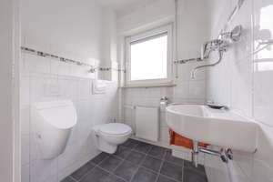 Charmantes Zweifamilienhaus mit großem Garten & Pool in ruhiger Lage – Motterstraße 20, 90451 Eibach, Nürnberg – Vorschaubild 19