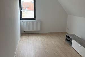 Großzügige 5-Zimmer-Wohnung mit Dachgeschosszimmer, 2 Bäder und großem Keller in Wöllstadt

 – Paul-Hallmann-Straße  6, 61206 Wöllstadt – Vorschaubild 8