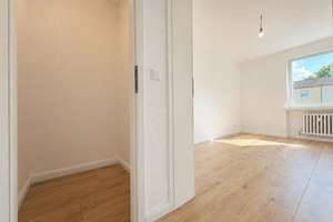 Freundliche 3-Zimmerwohnung mit Loggia & Stellplatz - Renoviert – Graubündener Straße 39, 28325 Ellenerbrok-Schevemoor, Bremen – Vorschaubild 9
