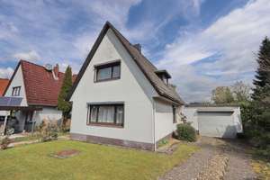 Freistehendes Einfamilienhaus mit Garage in Hamburg-Jenfeld – Die vollständige Adresse der Immobilie erhältst du vom Anbieter., 22043 Jenfeld, Hamburg – Vorschaubild 2