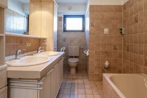 Bungalow mit Garage in Lengfeld – Die vollständige Adresse der Immobilie erhältst du vom Anbieter., 97076 Lengfeld, Würzburg – Vorschaubild 7