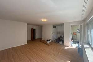 Berlin Tempelhof: 38,3qm Etw am Klarensee, Balkon, Aufzug, Keller, Garten – Blumenthalstraße 23, 12107 Mariendorf, Berlin – Vorschaubild 2