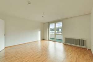 Helle 3,5 Zimmer-Wohnung mit 2 Balkonen in ruhiger Waldrandlage