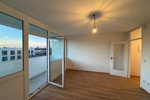 Schöne 1-Zimmer Wohnung mit sonnigem Westbalkon im 5. OG – Adolf-Baeyer-Damm 26, 81735 Neuperlach, München – Vorschaubild 7