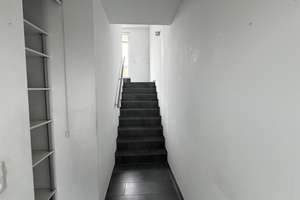 Modernes, Niedrigenergie Wohnen mit Haus-im-Haus-Charakter – Exklusive Wohnung in Porz am Eltzhof – Am Bahnhof 94, 51147 Wahn, Köln – Vorschaubild 2