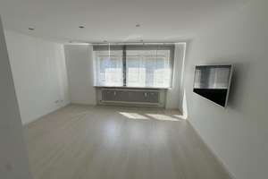 Gehobene 2-Zimmer-Wohnung mit Balkon in direkter Nähe zur Münchner Freiheit – Siegesstraße 22a, 80802 Schwabing-Ost, München – Vorschaubild 5
