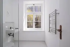 STUDIO am WASSER - BLICK ins GRÜNE - MITTEN in der STADT - EINZIGARTIGE ATMOSPHÄRE im DENKMAL! – Am Neudeck 12, 81541 München – Vorschaubild 8