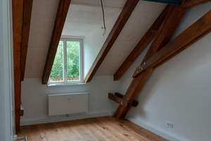 living smart - Wunderschöne 3-Zimmer-Wohnung in denkmalgeschütztem Altbau – Die vollständige Adresse der Immobilie erhältst du vom Anbieter., 81925 Oberföhring, München – Vorschaubild 7