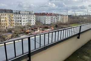 Stilvolle 4-Zimmer-Dachgeschosswohnung mit geh. Innenausstattung mit EBK in Berlin Prenzlauer Berg – Lichtburgring 16, 13355 Berlin – Vorschaubild 7