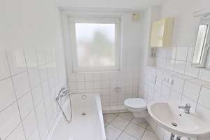 Ideal für Familien & Paare: Komfortable 3-Zimmer-Wohnung mit Loggia und viel Stauraum – Lahrkampstraße 6, 33104 Schloß Neuhaus, Paderborn – Vorschaubild 10