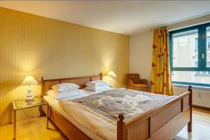 Möbliert: Helle 2-Zimmer Wohnung in sehr gefragter Wohnlage – Die vollständige Adresse der Immobilie erhältst du vom Anbieter., 80333 Augustenstraße, München – Vorschaubild 3