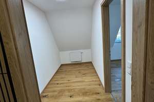 Moderne 3 Raumwohnung in einem kernsanierten Ensemble in ruhiger Lage am Marienbergpark – Großreuther Straße 77, 90425 Thon, Nürnberg – Vorschaubild 4