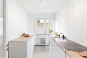 Sanierte 3,5 Zimmer Wohnung mit zwei Balkonen und Stellplatz – Mirabellenstraße 74, 70329 Obertürkheim (Ortsteil), Stuttgart – Vorschaubild 8