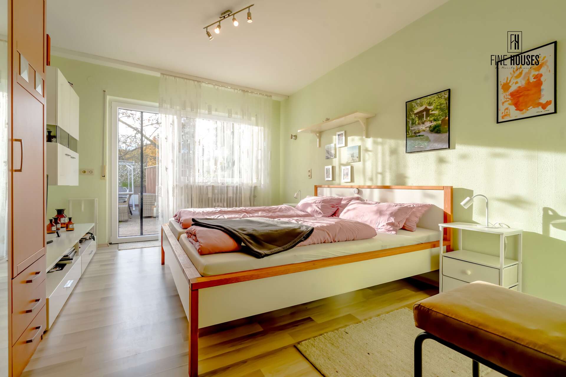 Immobilie in Michelstadt - Wohnen im Grünen: Einfamilienhaus mit Einliegerwohnung in Michelstadt/Weiten-Gesäß. - Bild 2