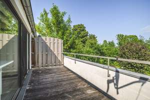 Laurensberg!
Bezugsfreies, geräumiges Appartement mit offener Galerie und Balkon – Die vollständige Adresse der Immobilie erhältst du vom Anbieter., 52074 Laurensberg (Statistischer Bezirk), Aachen – Vorschaubild 3