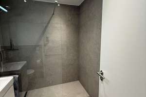 Lebendiges Pasing: 3-Zimmer-Wohnung mit Balkon und Stellplatz – Planegger Straße 87e, 81241 Pasing, München – Vorschaubild 5