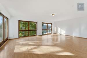 Wohnen mit Aussicht: Großzügiges Splitlevel-Haus mit Einliegerwohnung in Eppstein – Die vollständige Adresse der Immobilie erhältst du vom Anbieter., 65817 Eppstein – Vorschaubild 4