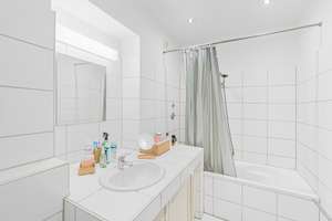 Provisionsfrei: Helles 39 m²-Apartment mit separater Küche in zentraler Lage von Düsseldorf-Oberbilk – 40227 Oberbilk, Düsseldorf – Vorschaubild 4