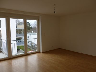 Gepflegte 3-Zimmer-Wohnung mit Balkon und EBK in Singen Nord