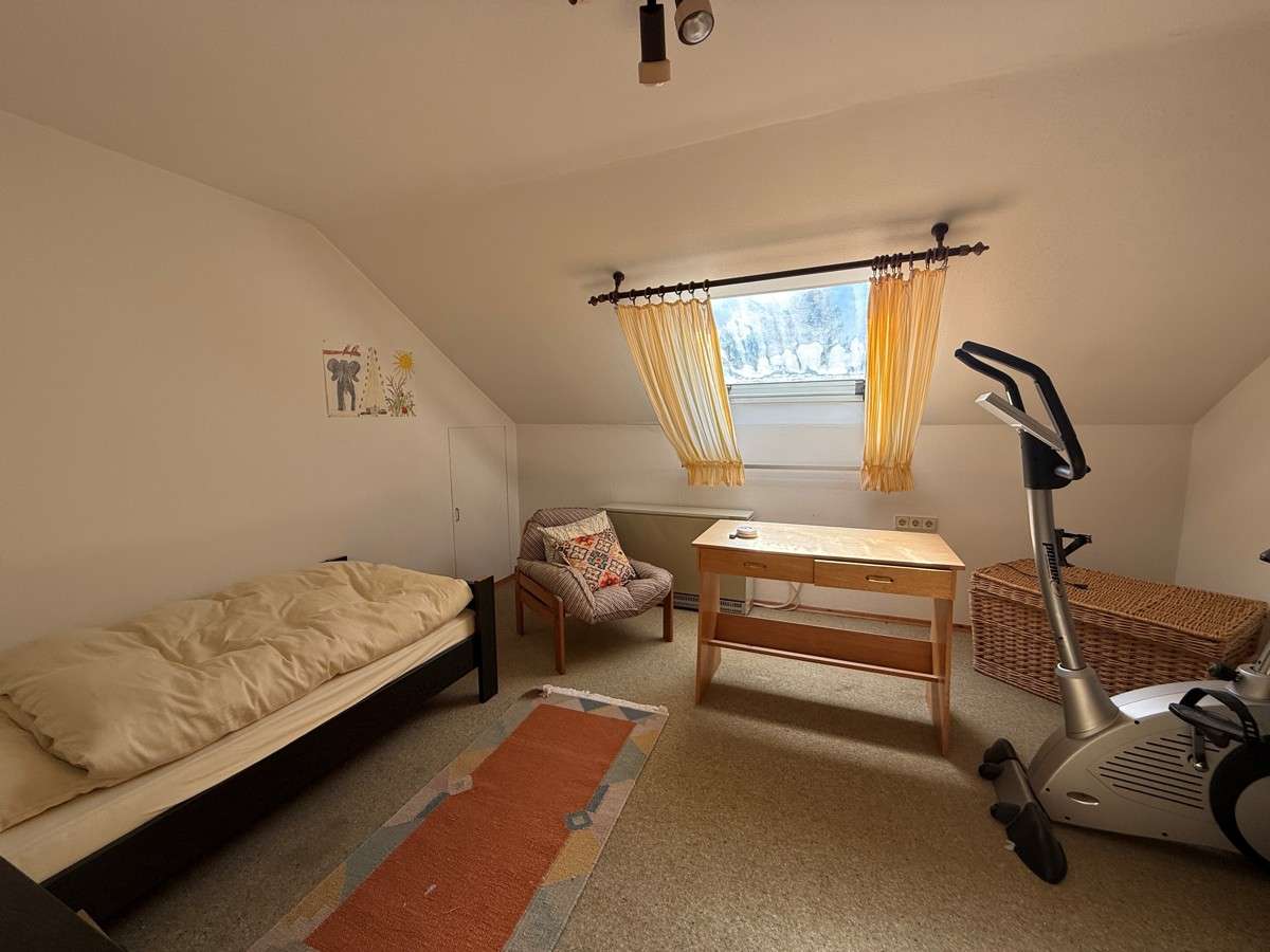 Immobilie in Illertissen - *** 1-2 Familienhaus auf herrlichem Grundstück *** - Bild 2