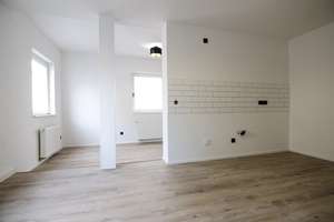 Hübsche 2,5-Zimmer-Wohnung in Stuttgart Bad Cannstatt - Neckarvorstadt – Hallstraße 52, 70376 Neckarvorstadt, Stuttgart – Vorschaubild 2