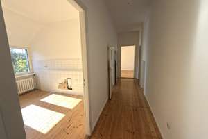 Willkommen Sommer - in Ihrer traumhaft schönen Dachgeschosswohnung mit Sonnenbalkon!!! – Königstraße 31, 14163 Zehlendorf, Berlin – Vorschaubild 10