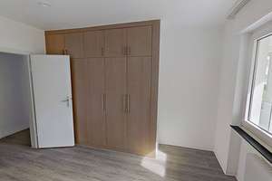 Ihr neues Wohlfühldomizil: Gepflegte 3-Zimmer-Wohnung mit Einbauschränken & Balkon – Lahrkampstraße 17, 33104 Schloß Neuhaus, Paderborn – Vorschaubild 4