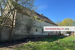 IMMOBERLIN.DE - Sanierungsgelegenheit! Charaktervolles Haus & Nebengebäude auf Südgrundstück – Die vollständige Adresse der Immobilie erhältst du vom Anbieter., 15344 Strausberg – Vorschaubild 2