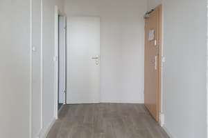 Schau doch mal rein und entdecke dein neues Zuhause! Jetzt mit Einzugsbonus* – Zerbster Straße 35, 6124 Westliche Neustadt, Halle (Saale) – Vorschaubild 2