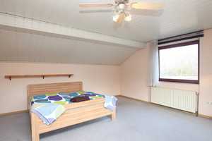 Einfamilienhaus mit großem Werkstatt-/Garagengebäude in begrünter Lage in Oldenburg-Drielaker Moor – Oldenburg (Oldenburg) – Vorschaubild 16