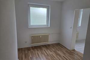 Gepflegte, helle 2-Zimmer-Wohnung mit Balkon – Hasselstraße 127, 42651 Solingen-Mitte, Solingen – Vorschaubild 4