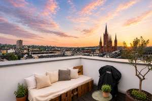 Exklusives Maisonette-Penthouse mit Dachterrasse und Skylineblick über Wiesbaden
