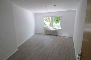 GUT GESCHNITTENE 2-ZIMMER-WOHNUNG IN ESSEN-HOLSTERHAUSEN! – Die vollständige Adresse der Immobilie erhältst du vom Anbieter., 45145 Holsterhausen, Essen – Vorschaubild 2
